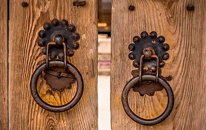 Cómo decorar con puertas de madera