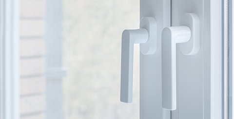 Casa con ventana de pvc