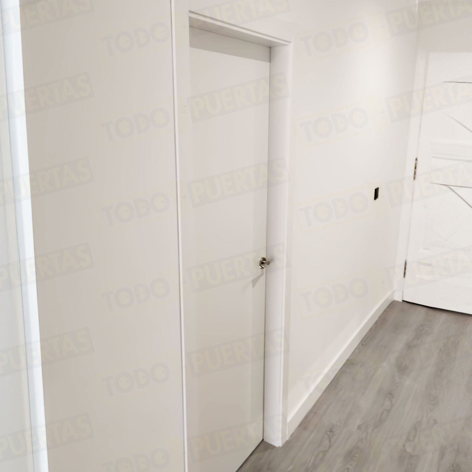 Foto Puertas Lacadas Blancas cliente 36